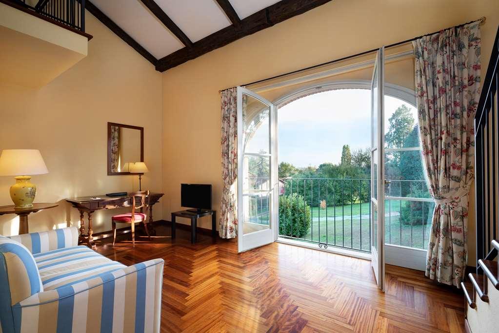 Sina Villa Matilde Romano Canavese Room photo